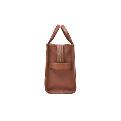 THE LEATHER MEDIUM TOTE BAG